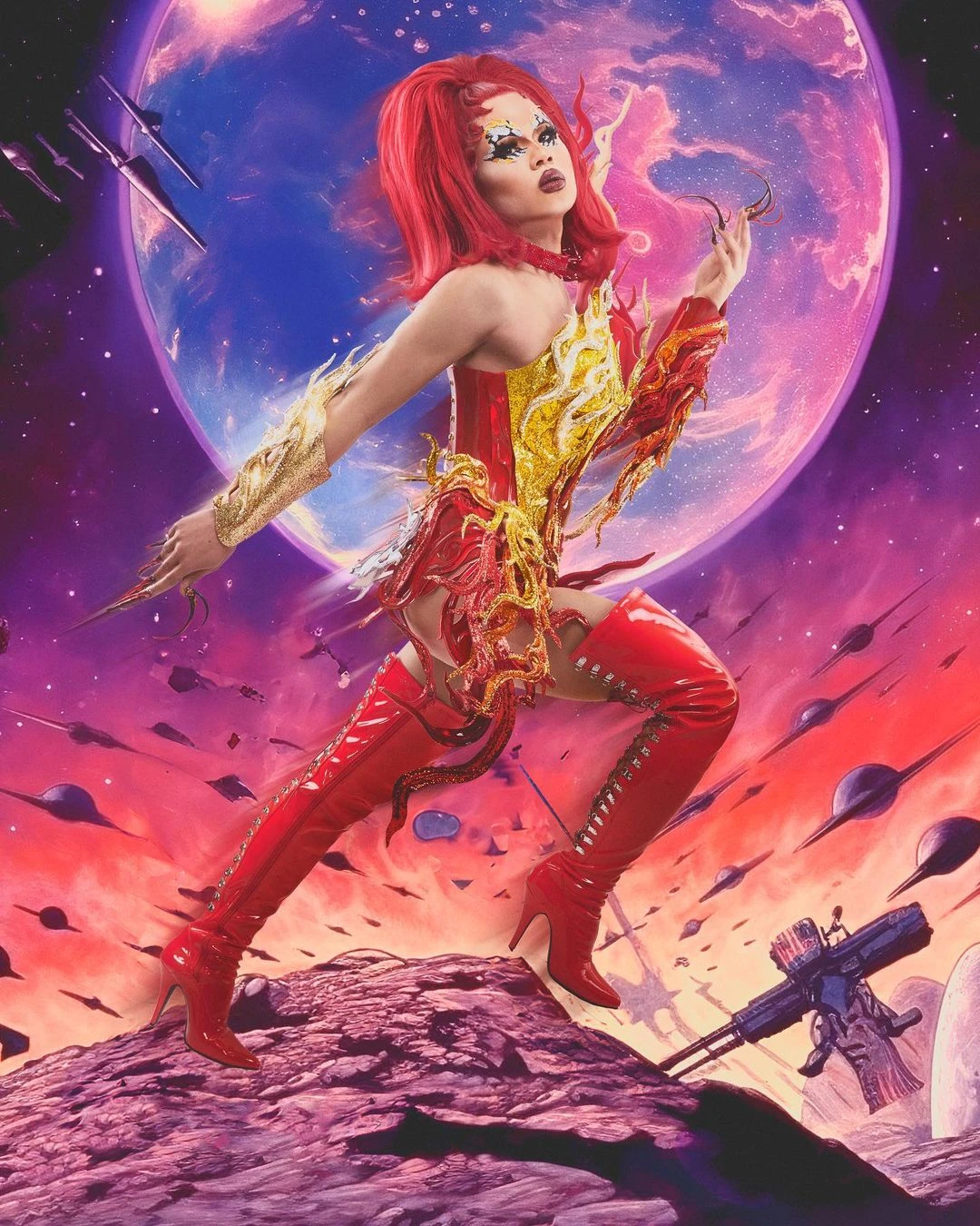 Kitty Space en Farty Spice, super-héroïne « qui a toujours le feu au cul et qui vient péter sur les homophobes et les racistes.» Photo par Jean Ranobrac.