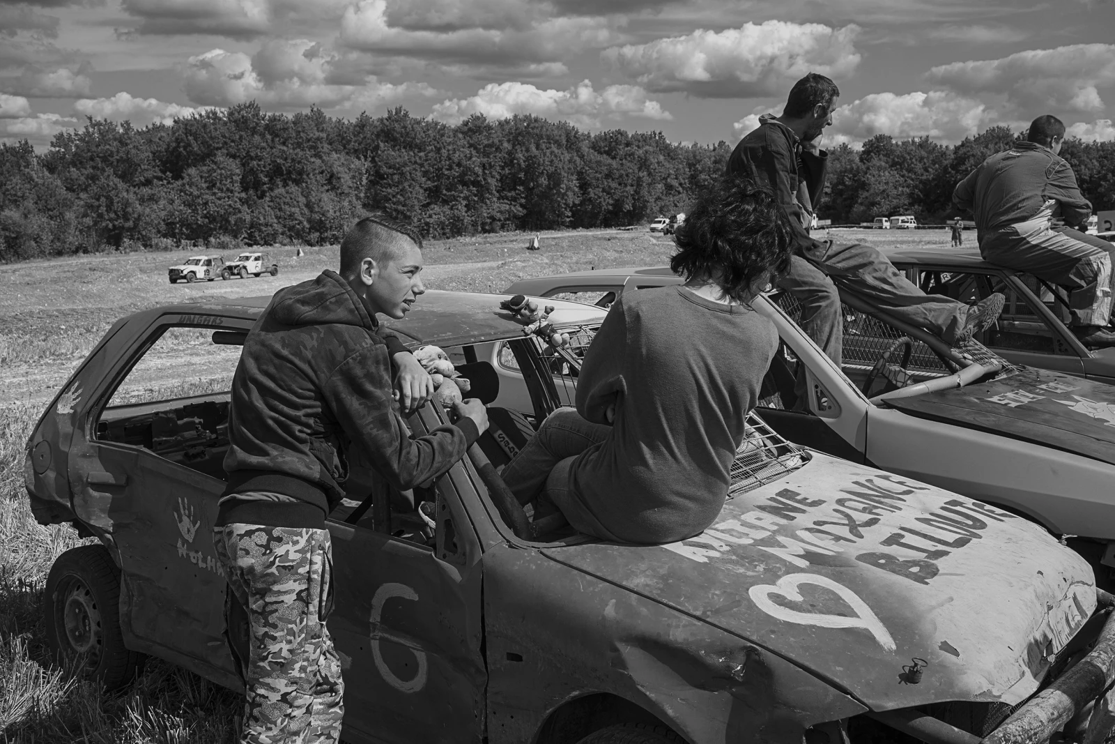 Un jeune pilote s’apprête à disputer une course de stock-car. Septembre 2019. © Cédric Calandraud